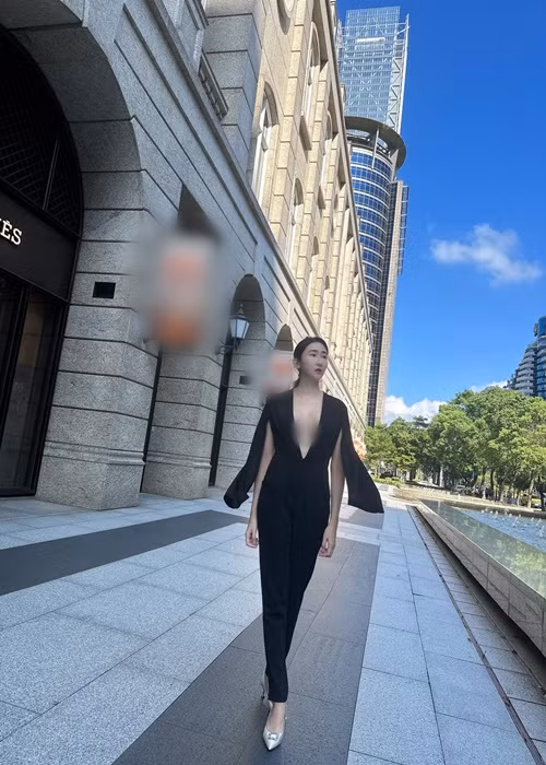 Hot girl người Đài Loan dường như "quên" nội y.