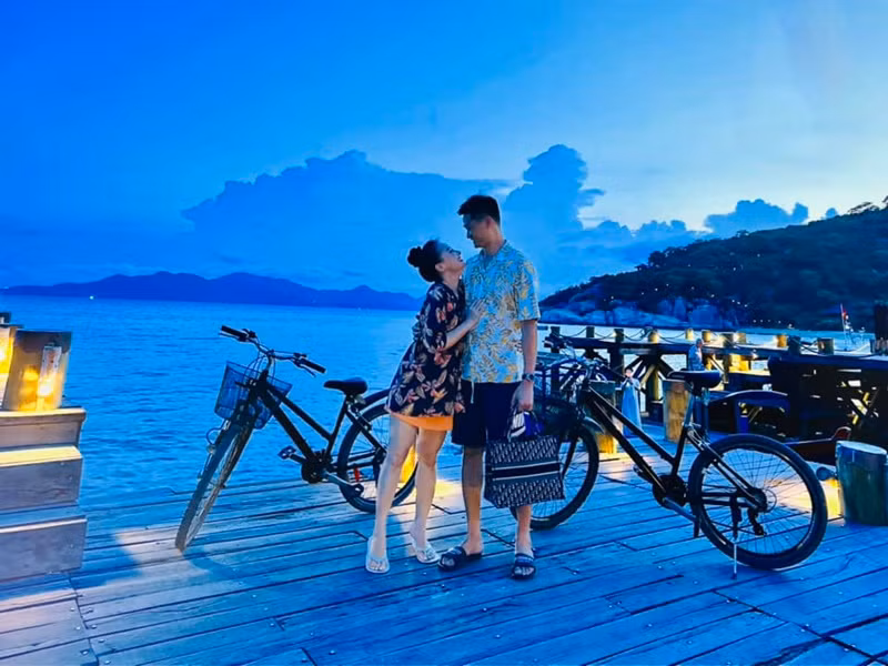 "Một lần nữa xin cảm ơn anh chồng yêu quý đã ủng hộ, thấu hiểu, lo lắng và gánh vác tất cả công việc lẽ ra em phải làm để em có những năm tháng yên tâm làm nghệ thuật và thành công như hôm nay", Vietnamnet dẫn lời Bảo Thanh.