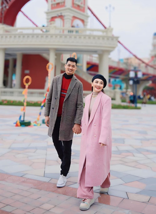 Bảo Thanh cảm ơn Đức Thắng trong chương trình Nghe nhạc cùng tôi năm 2023.