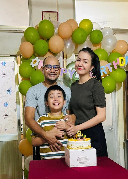 Ít ngày trước, con trai Huỳnh Đông đón sinh nhật lần thứ 9 bên gia đình. Ảnh: FB Ái Châu.