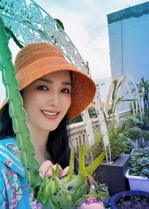 Bà mẹ một con tận hưởng sự bình yên ở chốn đi về.