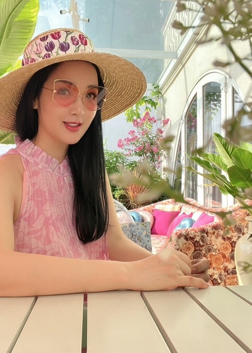 Giáng My kín tiếng về chuyện tình cảm trong nhiều năm qua.