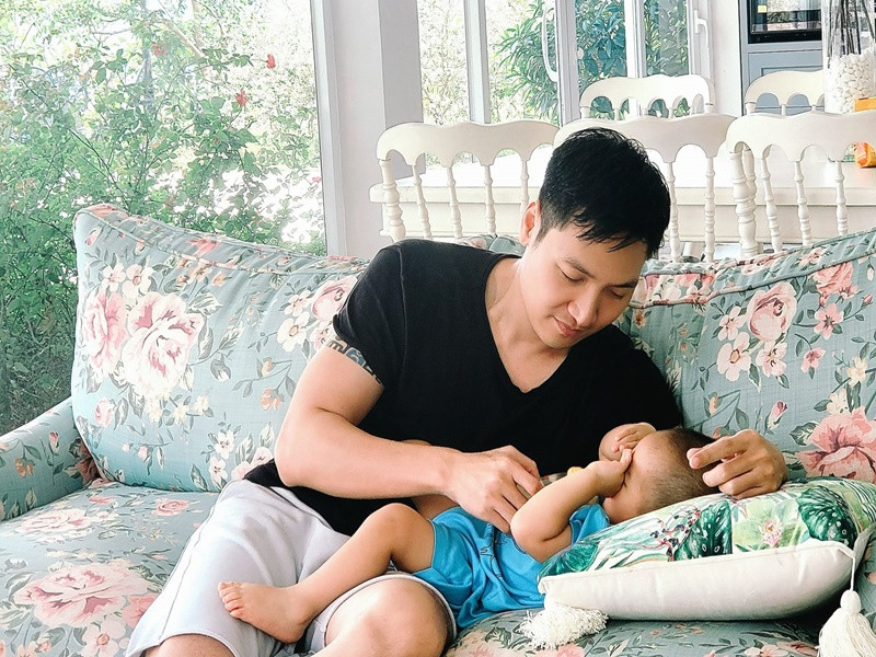 Mạnh Trường xây biệt thự view núi sau khi vợ sinh con thứ 3.