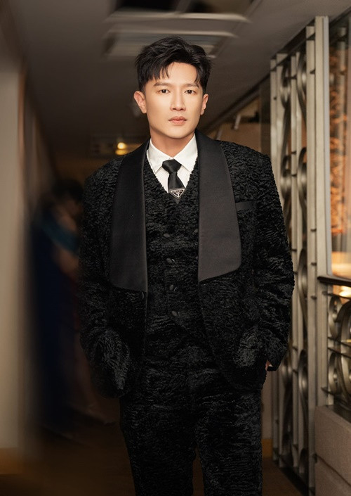 Dược sĩ Tiến tuyên bố rằng sau ồn ào này, anh sẽ từ chối làm việc với Hoàng Thùy. Ảnh: FBNV.