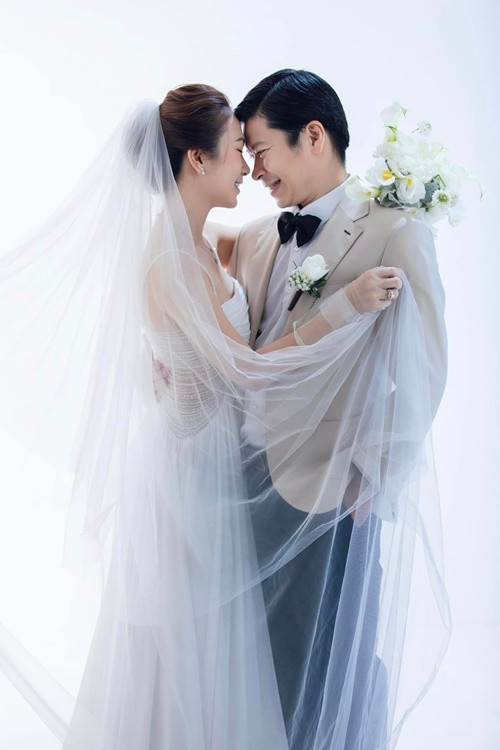 Thanh Thảo cho biết, bất kỳ lúc nào, cô cũng muốn nói lời cảm ơn đến chồng bởi anh luôn bên cạnh, trân trọng cô.