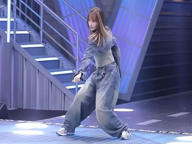 Khả năng vũ đạo của Hari Won gây tranh cãi. Mới đây, trong tập đầu tiên của Nữ hoàng vũ đạo đường phố, vợ Trấn Thành bị chê thực hiện các động tác nhảy cơ bản. Ảnh: Vietnamnet.