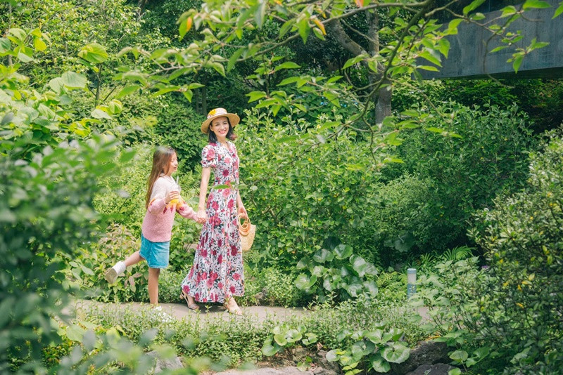 Chiko luôn ủng hộ mẹ tìm bạn đời. Ảnh: FB Ngọc Diễm.