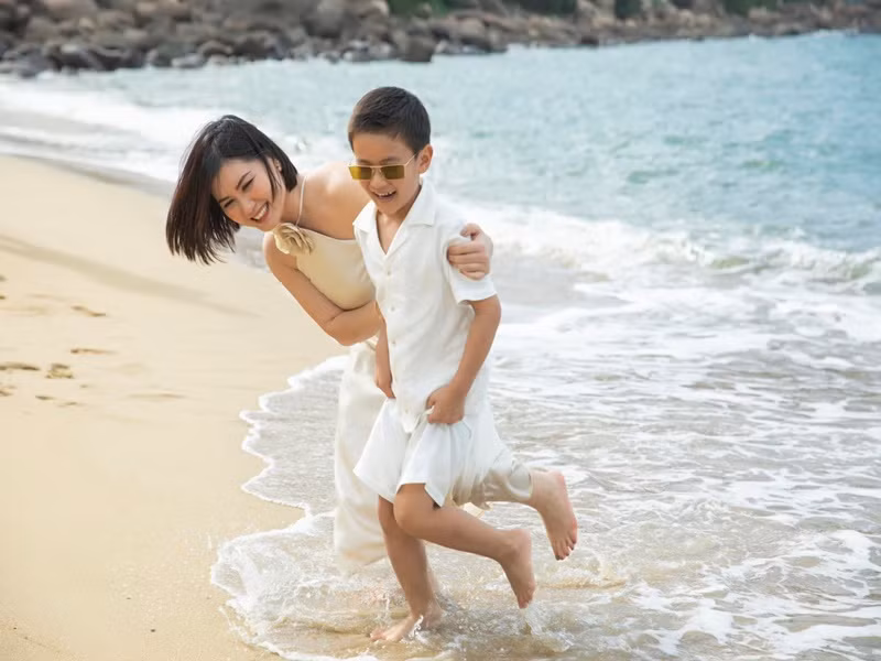 Mỗi cuối tuần, Thủy Tiên đưa con trai đi chơi hoặc tham gia chương trình.