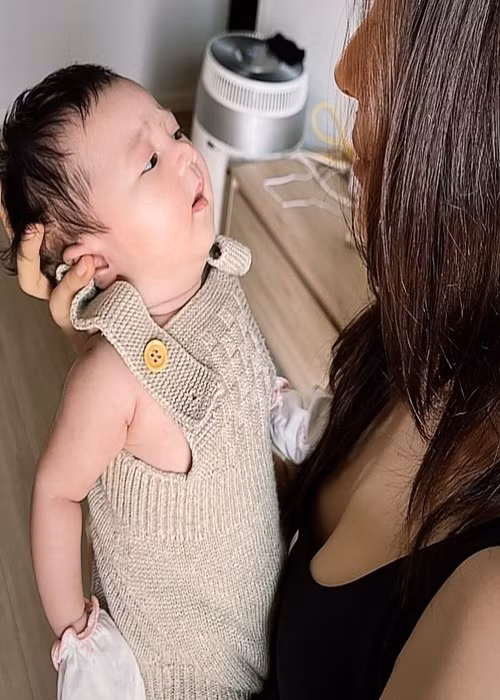 Trong cuộc phỏng vấn với Đời Sống Pháp Luật, Bảo Anh chia sẻ những thay đổi của bản thân sau khi có con. Ảnh: Instagram Misumi.