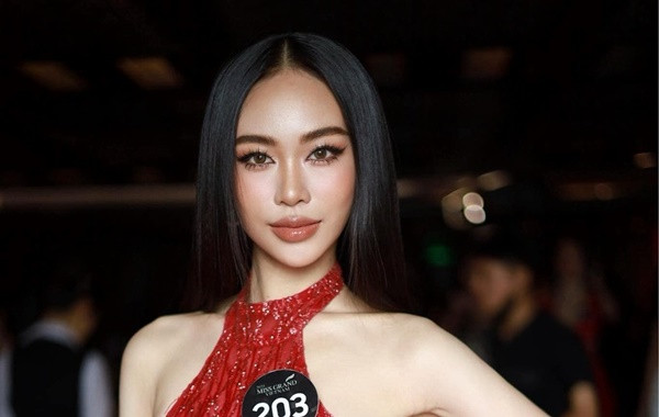 Nguyễn Quế Khanh (SBD 203) sinh năm 2006, quê ở Cần Thơ. Số đo hình thể của cô lần lượt là 78-58-90cm.