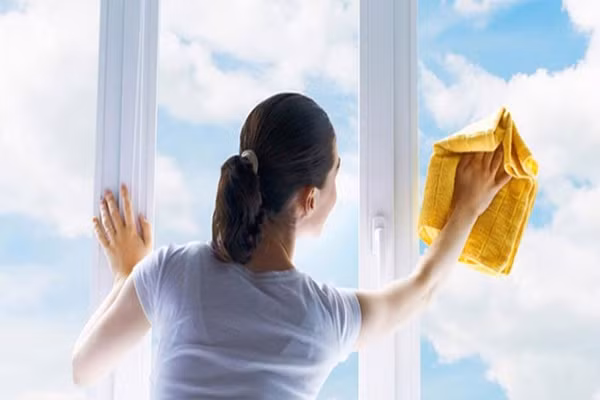 Bà chủ nguy cơ mất chồng vì giúp việc trẻ "cao tay" Ba chu nguy co mat chong vi giup viec tre