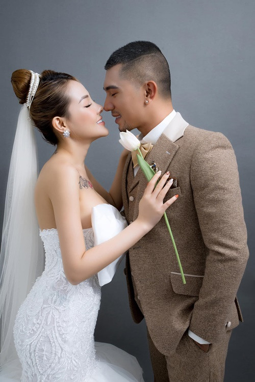 "9/7 ngày kỷ niệm, 7 năm rồi, hôm nay mới chính thức", Lương Bằng Quang viết trên trang cá nhân.