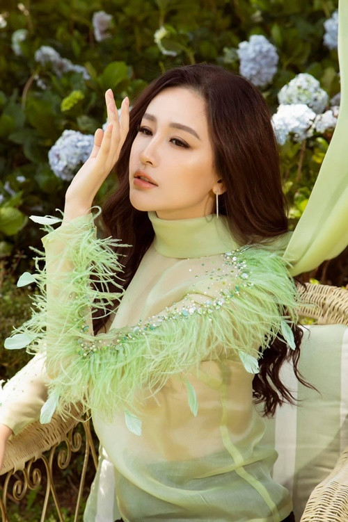 Mai Phương Thúy từng cho biết, cô và bạn trai rành mạch trong vấn đề tiền bạc, tiền của ai người đó giữ. Tuy nhiên, Hoa hậu Việt Nam 2006 thỉnh thoảng vẫn vay bạn trai tiền để đầu tư hay để anh lo chi phí bình thường. Ảnh: FB Mai Phương Thúy.