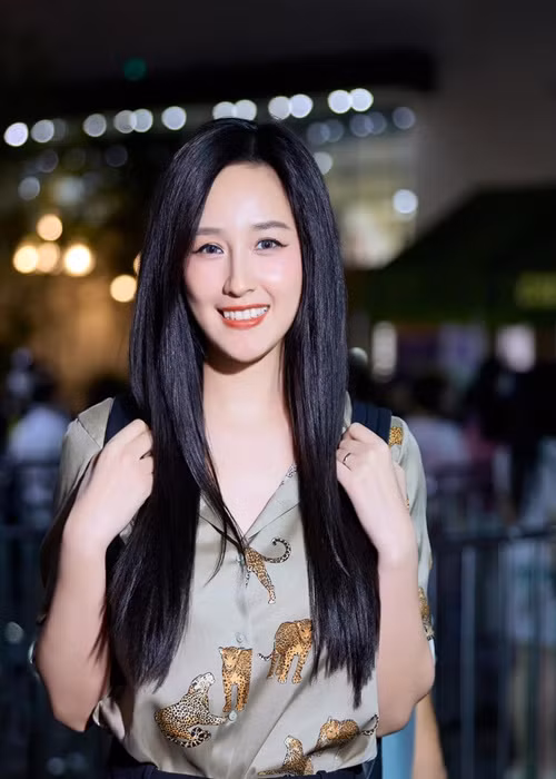 Hơn 10 năm qua, Mai Phương Thúy có một người bạn trai. Nàng hậu không công khai danh tính và hình ảnh của nửa kia nhưng đã có những tiết lộ đáng chú ý. Ảnh: FB Mai Phương Thúy.