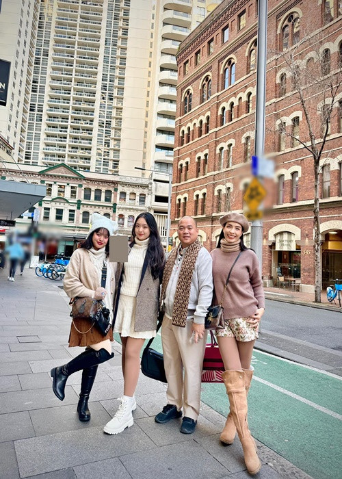 Ngoài thăm các trường học, gia đình Thúy Hạnh đến chơi ở một số địa điểm đẹp ở Úc.