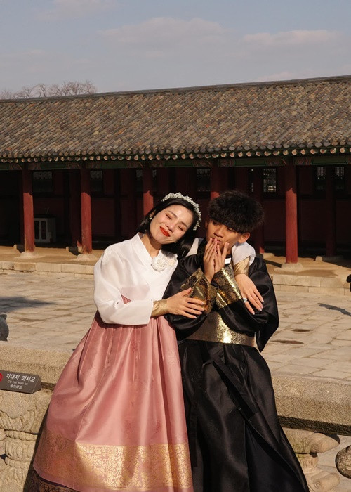 Con trai Lệ Quyên đi du lịch thế giới từ năm 5-6 tuổi. Ảnh: FB Lệ Quyên.