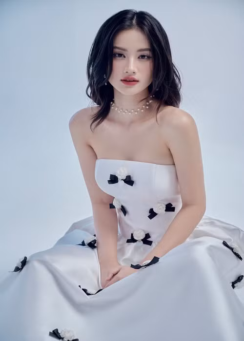 Nhan sắc của nàng hậu ngày càng thăng hạng.