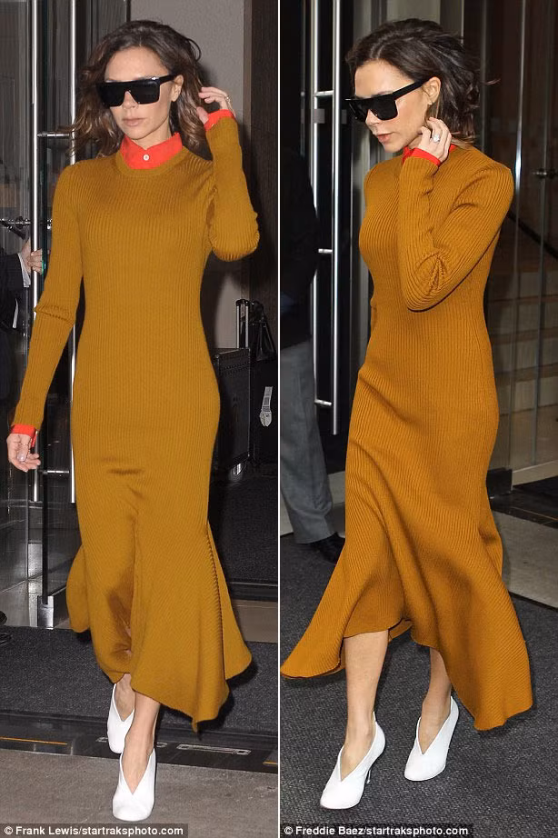 Đôi giày tiếp triều (court shoe) là xu hướng yêu thích của Vic trong mùa đông năm nay khi cô liên tiếp diện đôi giày này và kết hợp với đủ loại trang phục. Đa phần những mẫu Victoria mặc khi xuất hiện ở New York trong thời gian gần đây đều là các thiết kế mới trong bộ sưu tập Thu Đông 2017 của cô. (Ảnh: Frank Lewis)