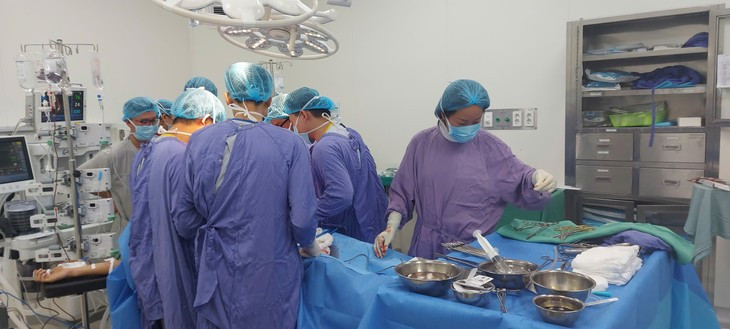 Cuu song nam thanh nien bi dam thau tim-Hinh-2