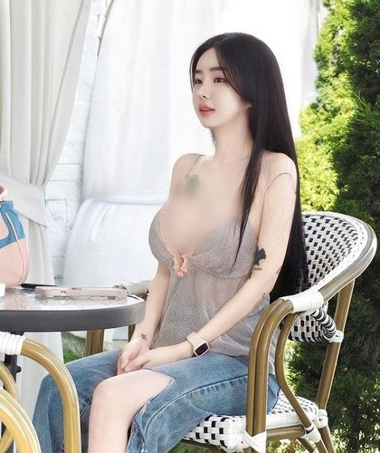 Spy là một trong những hot girl xinh đẹp rất nổi tiếng ở Thái Lan. Cô nàng sở hữu thân hình chữ S đẹp mê hoặc. (Nguồn ảnh: IG)