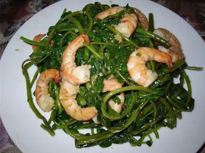  Tốt cho tim mạch: Rau sam là một nguồn cung cấp dồi dào omega-3 và kali, hai thành phần quan trọng để duy trì sức khỏe tim mạch. Omega-3 giúp điều chỉnh hàm lượng cholesterol trong máu và giảm nguy cơ mắc các bệnh tim mạch. Kali có tác dụng giúp ổn định huyết áp và giảm nguy cơ rối loạn nhịp tim. Ảnh Internet