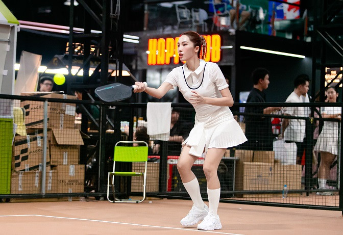 Không chỉ luyện tập để giữ dáng, nâng cao sức khỏe, mới đây dàn mỹ nhân Vbiz còn gây bất ngờ khi đổ bộ giải đấu FADO Fancy Pickleball tại TP HCM.