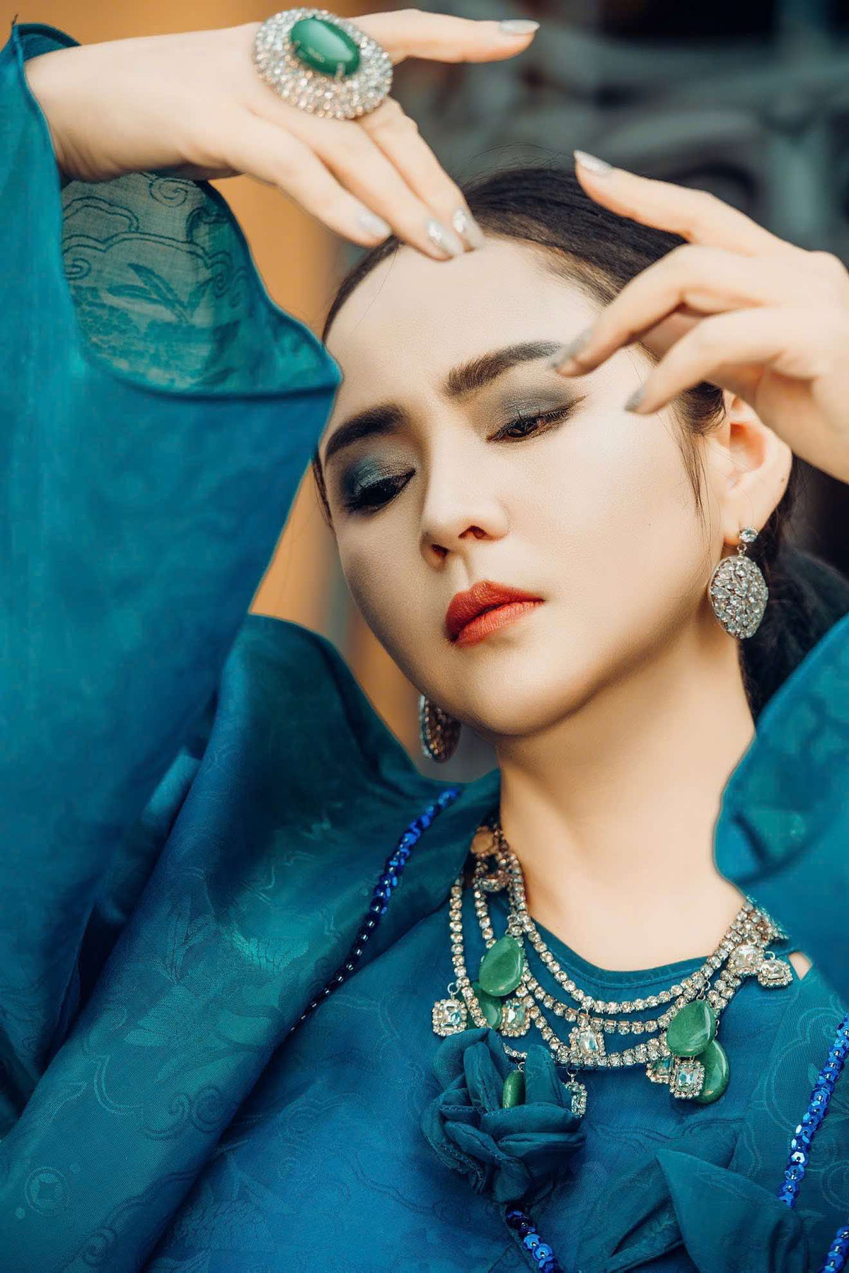 ''Với chủ đề Hà Nội và cúc họa mi", các nhà thiết kế sẽ sáng tạo ra những bộ sưu tập mới đậm chất nghệ thuật, tôn vinh Hà Nội và vẻ đẹp thanh lịch, hào hoa của người Tràng An.