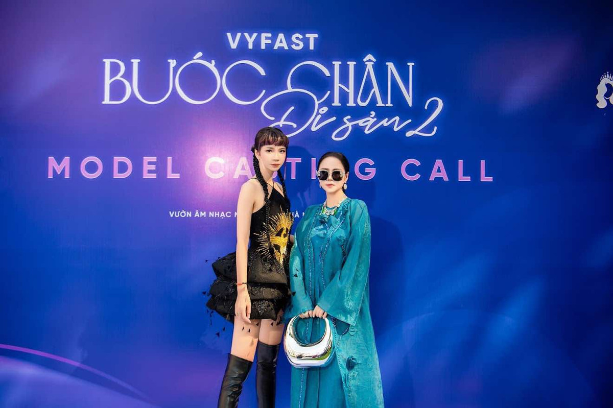 Thần thái đỉnh cao cùng với năng lượng tích cực mà "Nữ hoàng hoa hồng" tạo ra giúp cho nhiều người mẫu tự tin hơn trong phần thi của mình.