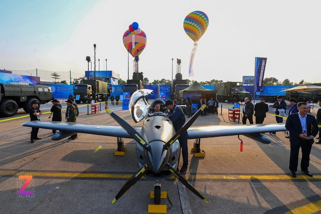 Mẫu máy bay mang tên TP-150 do một công ty tư nhân ở Việt Nam phối hợp cùng đối tác đến từ Italy sản xuất và lắp ráp. Đây là mẫu máy bay đầu tiên do một công ty tư nhân ở Việt Nam sản xuất. TP-150 có chiều dài 10 m, sải cánh 7 m, là mẫu máy bay huấn luyện sơ cấp với trần bay khoảng 7.000 m, tốc độ cất cánh 100 km/h, vận tốc tối đa 300 km/h.