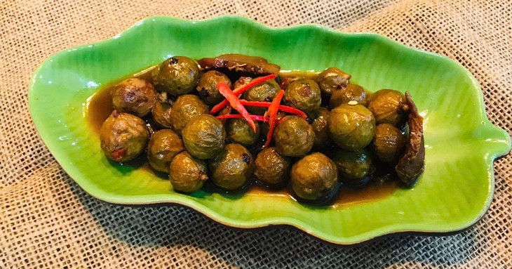  Giúp làn da khỏe mạnh: Quả sung có những tác động tích cực lên làn da, đặc biệt trong các tình trạng viêm da dị ứng, khô da hoặc ngứa do dị ứng. Nhờ vào các vitamin A, vitamin C, khoáng chất từ quả sung có khả năng chống oxy hóa trên tế bào da giúp làm chậm sự hình thành nếp nhăn trên da do quá trình lão hóa gây ra. Ảnh minh họa