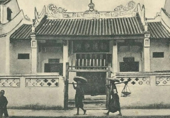 Hội quán Phúc Kiến xưa, nay là Trường Tiểu học Hồng Hà tại số 40 phố Lãn Ông (4/5/2024).