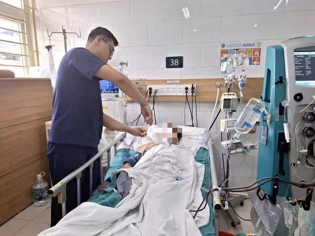 Uong thuoc nam khong ro nguon goc, nguoi phu nu suy gan cap