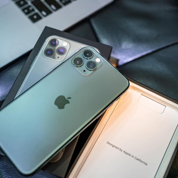 Tuy nhiên người dùng cũng cần nhanh tay thực hiện đặt mua sản phẩm vì số lượng gần như luôn bị giới hạn đối với các mẫu iPhone tân trang ở thời điểm hiện tại.