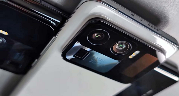 Mi 11 Ultra sẽ có chức năng chống nước theo chuẩn IP68 (ngâm nước trong 30 phút ở độ sâu 1,5m).