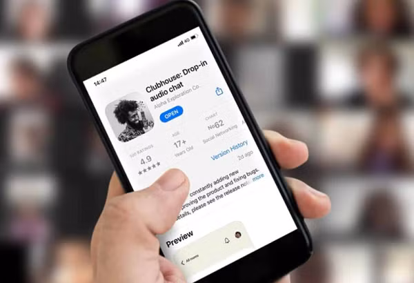 Từ những cuộc trao đổi nhỏ giữa đồng nghiệp với nhau trong giờ giải lao, đến những cuộc thảo luận với sự góp mặt của các chuyên gia, thường có sự tham dự của hàng ngàn người nghe khác.