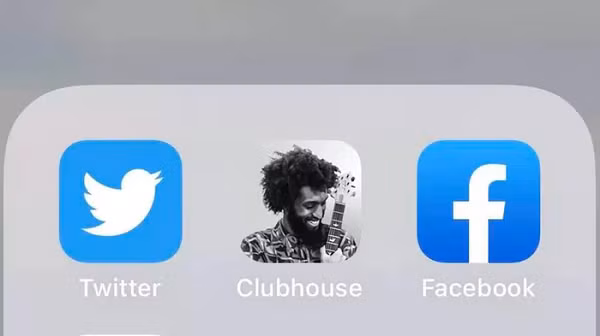 Tờ The Information tiết lộ rằng Clubhouse được định giá khoảng 1 tỷ USD, tức giá trị của công ty đã tăng gấp 10 lần kể từ vòng gọi vốn series A diễn ra vào tháng 5 năm ngoái, do Andreessen Horowitz dẫn đầu.