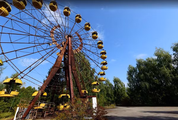 Hiện tại, khu vực này bị đặt rào chắn cấm vào trong bán kính ít nhất 30km, không được xâm phạm. Qua thời gian, mức độ phơi nhiễm phóng xạ giảm dần nên vẫn có những tour du lịch mạo hiểm được cấp phép và kiểm tra nghiêm ngặt vào tham quan trong thời gian ngắn.