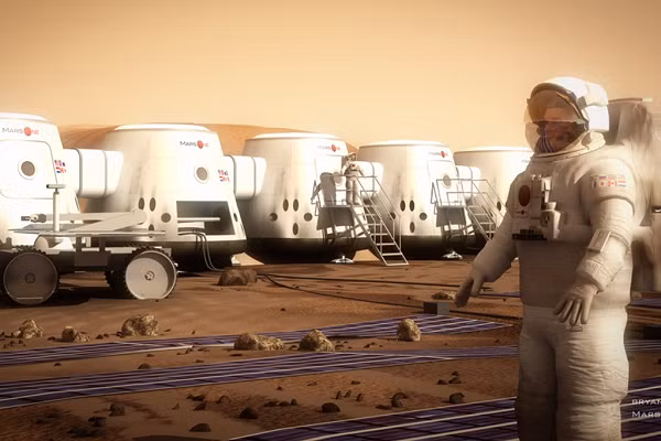 Tổ chức phi lợi nhuận Mars One do doanh nhân người Hà Lan Bas Lansdorp thành lập vào năm 2012 có kế hoạch thiết lập khu định cư lâu dài đầu tiên của con người trên Hỏa tinh vào năm 2023 . Dự án trị giá 4 tỷ bảng Anh sẽ tạo ra các căn nhà mô-đun cho con người sinh sống. Hiện đã có hơn 200.000 người đăng ký tham gia.