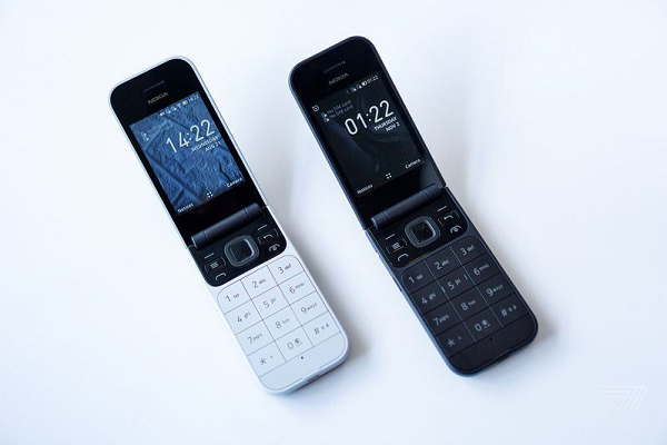 Hiện vẫn chưa có nhiều thông tin về Nokia 2720, tuy nhiên danh sách FCC cho thấy rằng thiết bị sắp được phát hành ở Ấn Độ và một số các thị trường chính đang có tiềm năng về điện thoại phổ thông tại Đông Nam Á.