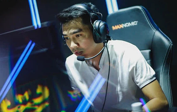 Ngẫm lại những ngày tháng khó khăn, chàng streamer gốc Hải Phòng tổng kết lại: "Có người nói đàn ông tới năm 30 tuổi sẽ trở về con số 0. Bản thân mình bằng chính trải nghiệm đời thực cảm thấy điều này rất đúng".