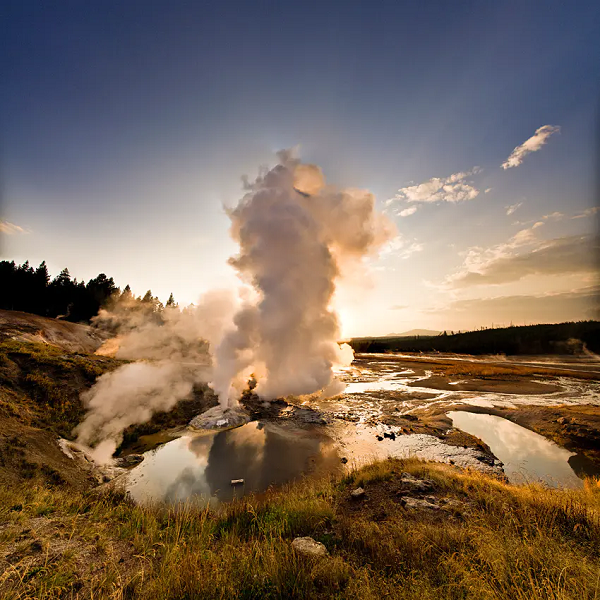 Để so sánh, khối lượng vụ phun trào của các mạch nước trong Yellowstone thường nhỏ hơn 30 mét khối. Lượng nước phun ra từ Geyser không tương quan với khoảng thời gian trước.