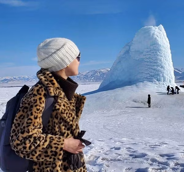 Cảnh tượng này được cư dân mạng săn tìm những hình ảnh đặc biệt để đăng bài trên trang mạng xã hội cá nhân của họ.