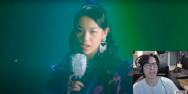 Khi Phí Phương Anh ra MV đầu tay, ViruSs từng reaction Cắm sừng ai đừng cắm sừng em với rất nhiều bình luận chê thẳng thừng. Anh nói cả ca sĩ lẫn nhạc sĩ, ê-kíp không hề tôn trọng khán giả, và không ngại cho ngay một nút dislike.