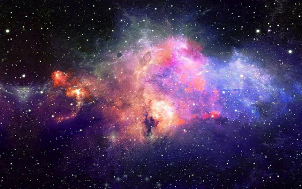 Dải Ngân Hà là một phần của một cụm thiên hà có tên gọi Nhóm thiên hà Địa phương, bao gồm cả thiên hà Tiên nữ (Andromeda, M 31) và khoảng 45 thiên hà khác, trong đó có cả hai đám mây Magellan lớn và Magellan nhỏ.