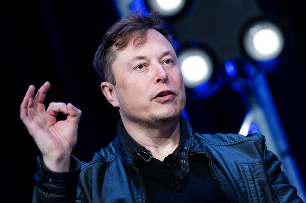 Làm thế nào mà Elon Musk học được rất nhiều về nhiều lĩnh vực khác nhɑu? Khi có người trên Reddit AMA (Ask Me Ąnything) đặt ra câu hỏi đó, Musk rất vui được giải thích.
