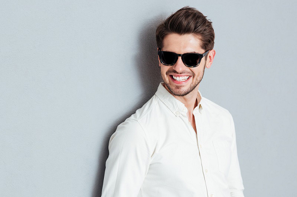 Trên thực tế, núm ngực xuất hiện ngay trong thai kỳ ở thời điểm trước khi hormone và gene quy định giới tính can thiệp. Bởi vậy, cả nam cả nữ đều có "núm". Có điều, chiếc núm của đàn ông chẳng để làm gì cả. Và biết đâu đấy, quá trình tiến hóa đôi khi lại khiến cái núm vô dụng này biến mất ấy chứ.