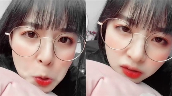 Mèo2k4 không ít lần bị các anti-fan chửi, bị giảm lượt xem, giảm lượng đăng ký... Thời điểm đầu đối mặt với những lời xúc phạm rất lớn từ cộng đồng mạng, Mèo2k4 tiết lộ cô cảm thấy rất áp lực và từng nghĩ đến việc bỏ cuộc.