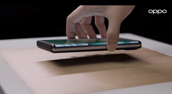 Công nghệ sạc có tên Wireless Air Charging có công suất sạc lên đến 7,5W vừa được Oppo trình làng.