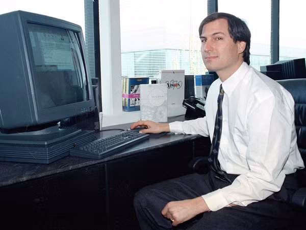 Đúng như Steve Jobs dự đoán, máy tính trở thành một phương tiện giải trí cho hàng triệu người, cho dù nó được dùng để xem phim, TV, chơi game hay trò chuyện với bạn bè.