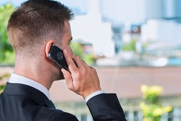 Không phải là một thiết bị smartphone nhưng XOR lại sở hữu tính năng nâng cao như sạc không dây. Các điện thoại XOR được trang bị kết nối sạc không dây, đem lại sự tiện dụng và gọn gàng cho người dùng.